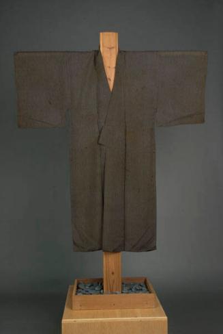 [Dark brown kimono with check pattern]