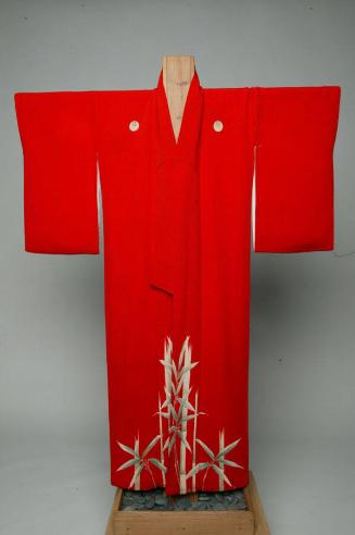 [Red silk montsuki kimono with bamboo design]