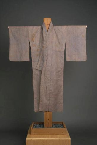 [Taupe kimono with twisted ribbon pattern]
