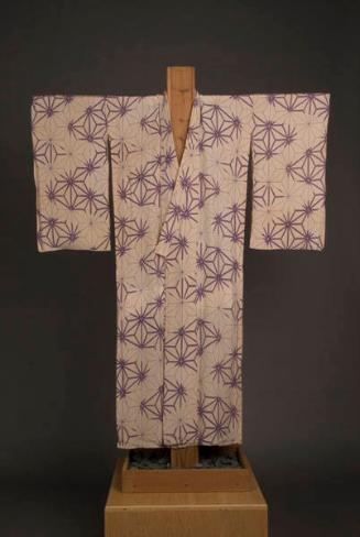 [Beige woman's kimono with purple asanoha (hemp leaf) design]