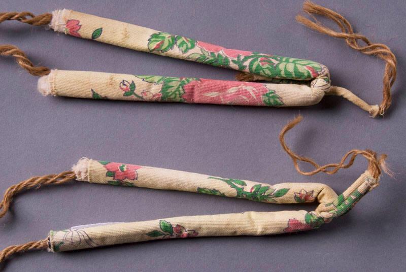 [Floral pattern zori straps, Waialua, Hawaii]