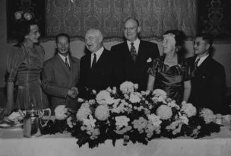 [Farewell dinner for Los Angeles Mayor Fletcher Bowron by local Japanese community, Los Angeles, California, October 21, 1951]