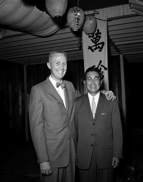 [Mr. Su Igauye and Caucasian man at Man Jen Lo restaurant, Los Angeles, California, September 25, 1957]