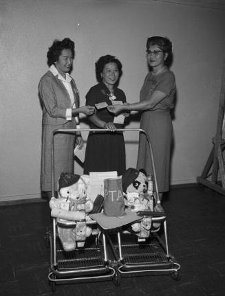 [Honorary lifetime membership awards at Hobart Boulevard Elementary School PTA, Los Angeles, California, November 12, 1959]