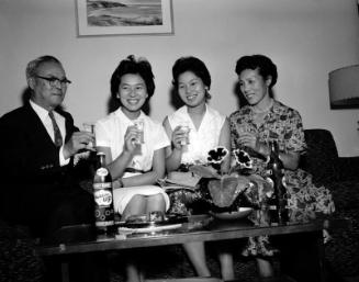 [Daughters of Japanese Prime Minister Hayato Ikeda at Kazumo Matsumoto's home, California, July 1960]