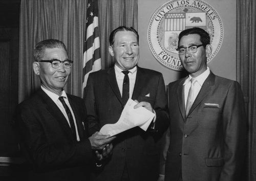 [Fishing Club Kankodan at the office of Los Angeles Mayor Sam Yorty in City Hall, Los Angeles, California, April 16, 1963]