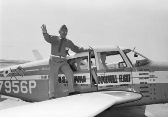 [Henry Ohye with Piper airplane on U.S.A.-Japan Goodwill flight , California, ca. 1966]