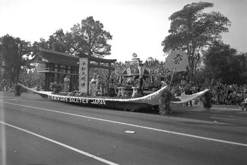 [Tournament of the Roses parade floats, Pasadena, California, January 2, 1967]