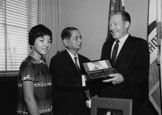 [Governor Katsuya Sato of Nagasaki visits Los Angeles Mayor Sam Yorty at Los Angeles City Hall, Los Angeles and at his home in Studio City, California, August 26, 1968]