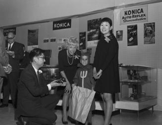 [Japanese camera show opening reception at Japan Trade Center, Los Angeles, California, October 31, 1968]