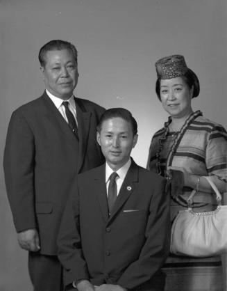 [Shibuya Shibutani and Saburo and Tamako Takagi, half-portrait, Los Angeles, California, October 1, 1969]