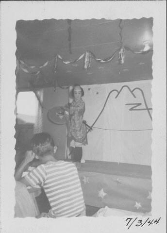 [Boy in costume for Kabuki performance, Rohwer, Arkansas, July 3, 1944]